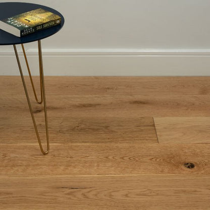 Elwood 14/3x190x1900mm Natural Oak UV Lacquered.