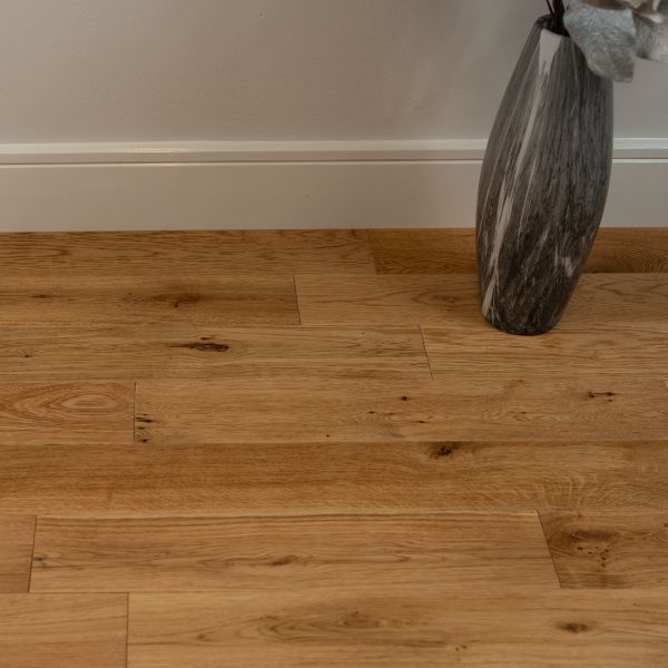 Oxford 14/3x125x RL Natural Oak UV Lacquered.