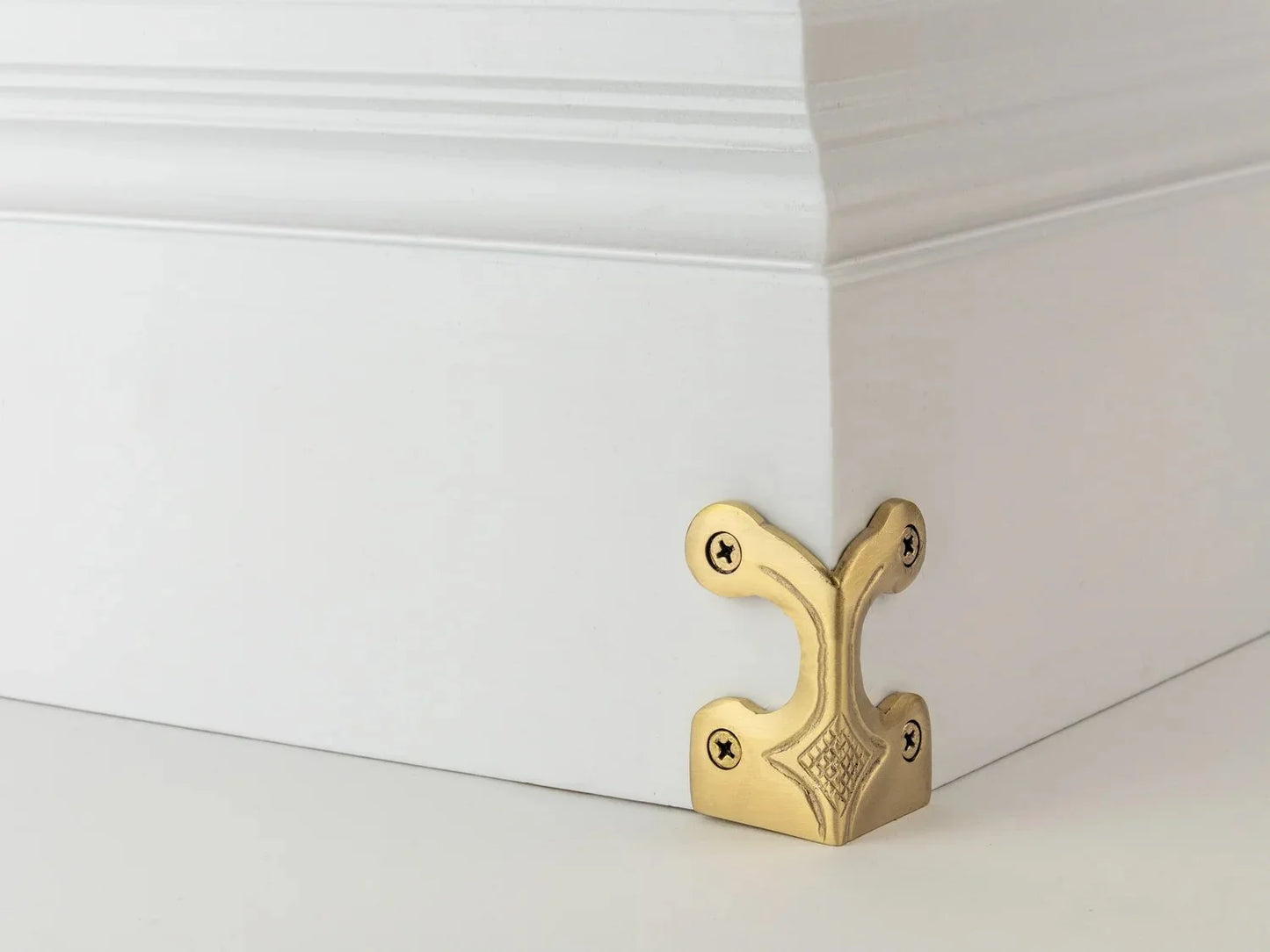 Skiffers - Satin Brass 63mm