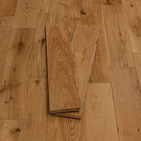 Richmond 18/4x125x(300-1200)mm Natural Oak Brushed & UV Oiled.